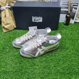 Onitsuka Tiger Mexico 66 ASICS Sneaker Shoes in Silver